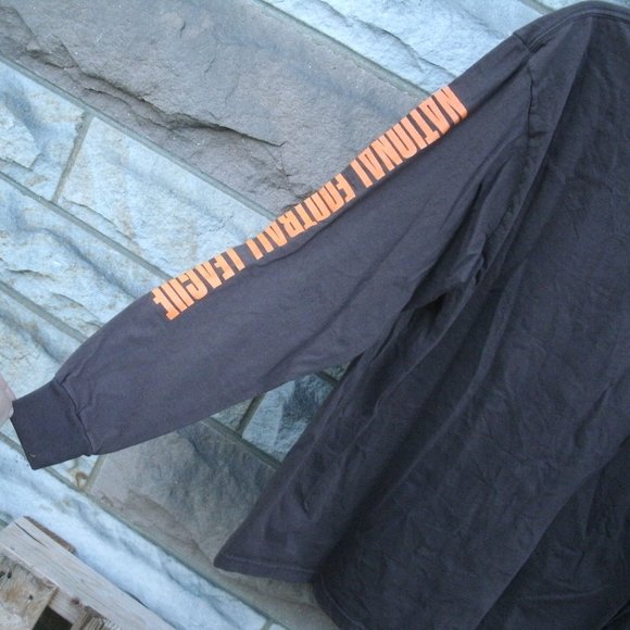 Cleveland Browns Football Long Sleeve T-Shirt NFL Size M - Picture 9 of 16